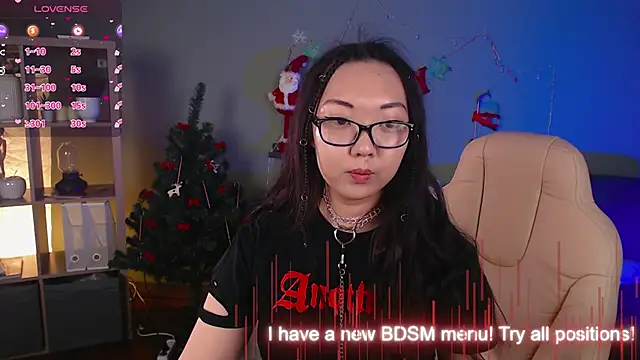 Snapshot of Marine_Vact chatting on January 8, 2025, 5:26 pm Marine Vact online show from January 8, 2025, 5:26 pm