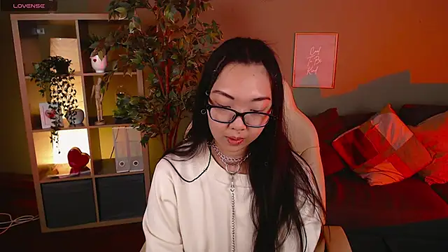 Snapshot of Marine_Vact chatting on January 13, 2025, 5:23 pm Marine Vact online show from January 13, 2025, 5:23 pm