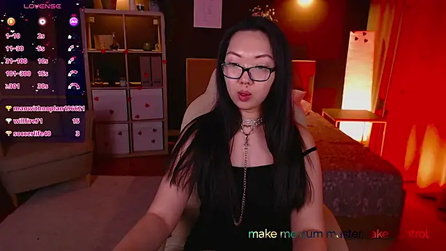 Snapshot of Marine_Vact chatting on February 21, 2025, 11:43 pm Marine Vact online show from February 21, 2025, 11:43 pm