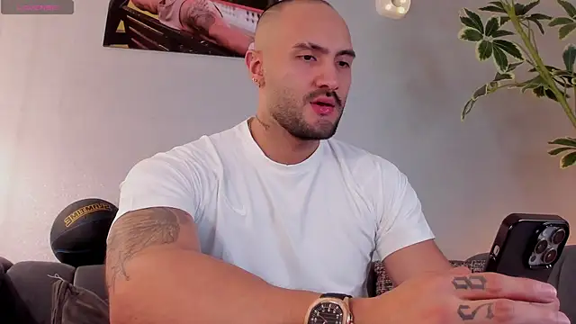 JeanColleman online show from September 14, 2025, 3:55 pm