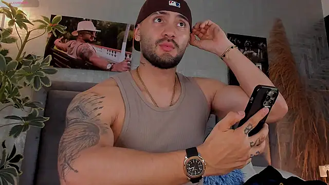 JeanColleman online show from September 21, 2025, 3:46 pm