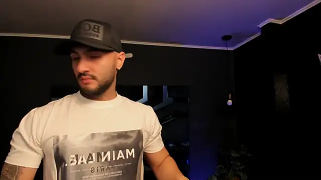 JeanColleman online show from November 19, 2025, 11:16 pm