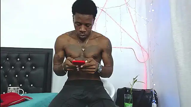 Damian hart 24CM online show from April 18, 2026, 2:04 am