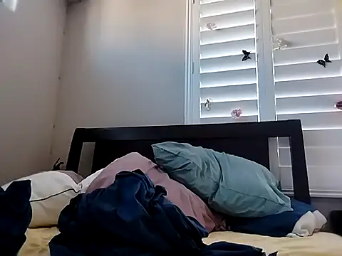 Snapshot of cloudyspun chatting on February 21, 2026, 8:32 pm cloudyspun online show from February 21, 2026, 8:32 pm