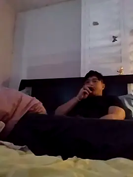 Snapshot of cloudyspun chatting on March 11, 2026, 4:18 am cloudyspun online show from March 11, 2026, 4:18 am