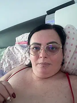 Snapshot of Amandamuller1982 chatting on January 5, 2025, 2:08 pm Amandamuller1982 online show from January 5, 2025, 2:08 pm