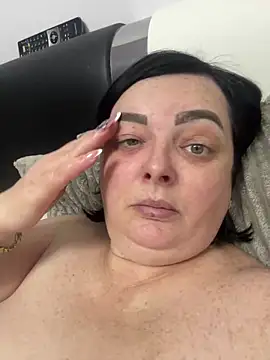 Snapshot of Amandamuller1982 chatting on February 20, 2025, 3:23 am Amandamuller1982 online show from February 20, 2025, 3:23 am