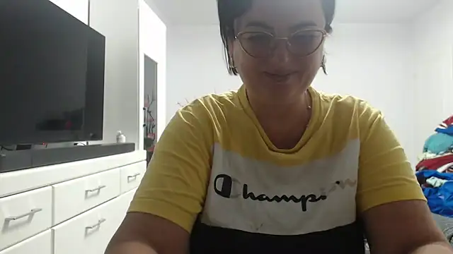 Snapshot of Amandamuller1982 chatting on September 18, 2025, 9:28 pm Amandamuller1982 online show from September 18, 2025, 9:28 pm