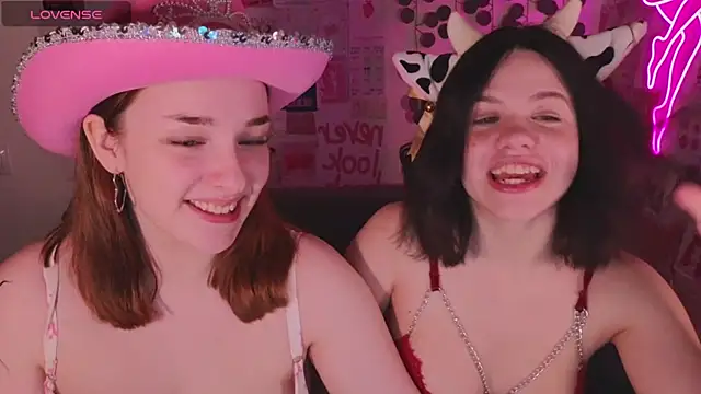 CookyDaisy online show from March 16, 2025, 6:12 pm