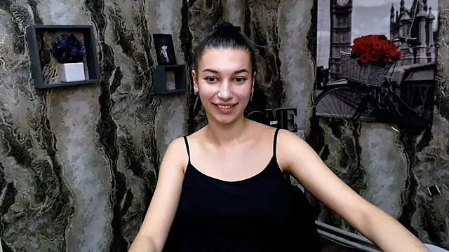 KarolinaRosse  online show from January 12, 2025, 1:16 pm