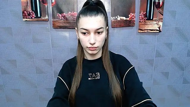 KarolinaRosse  online show from January 24, 2025, 7:08 am