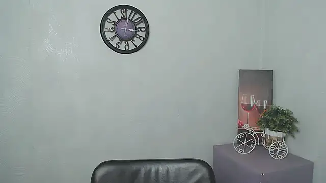 KarolinaRosse  online show from February 23, 2025, 7:00 am