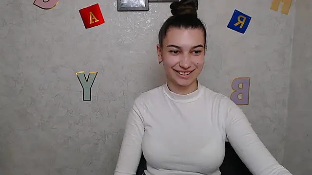 KarolinaRosse  online show from March 11, 2025, 1:12 pm