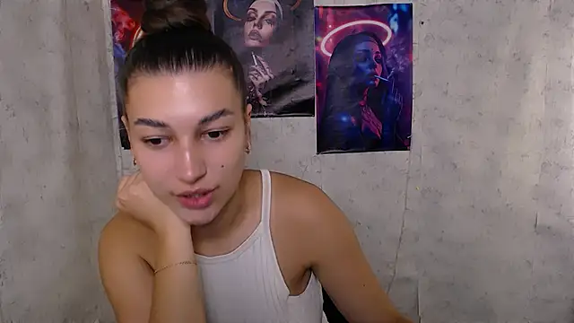 KarolinaRosse  online show from September 20, 2025, 5:08 am