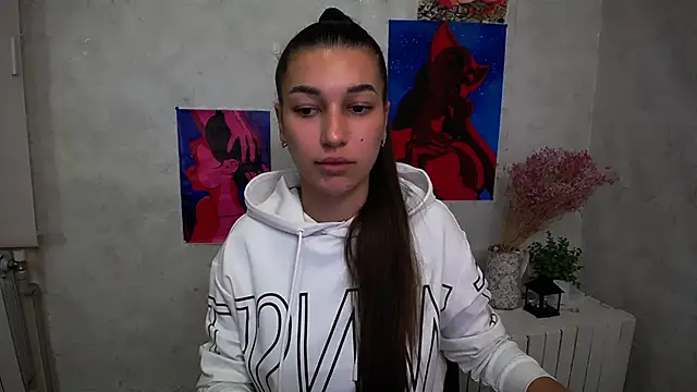 KarolinaRosse  online show from October 7, 2025, 5:15 am