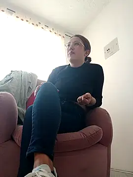 Snapshot of VIOLETA-25_ chatting on February 20, 2025, 10:15 pm VIOLETA-25 online show from February 20, 2025, 10:15 pm