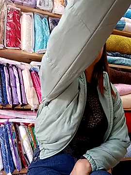 Snapshot of VIOLETA-25_ chatting on February 21, 2025, 8:05 pm VIOLETA-25 online show from February 21, 2025, 8:05 pm