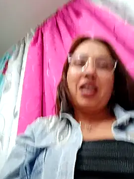 Snapshot of VIOLETA-25_ chatting on March 4, 2025, 11:00 pm VIOLETA-25 online show from March 4, 2025, 11:00 pm