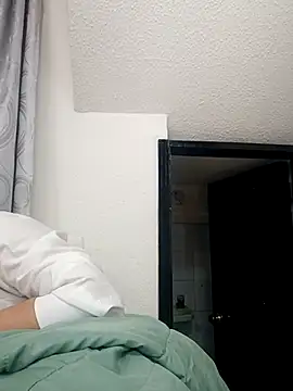 Snapshot of VIOLETA-25_ chatting on March 20, 2025, 3:36 pm VIOLETA-25 online show from March 20, 2025, 3:36 pm