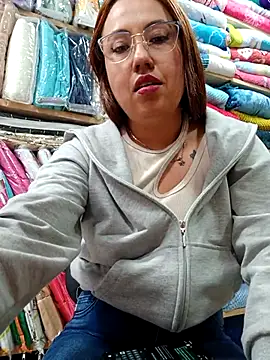 Snapshot of VIOLETA-25_ chatting on March 21, 2025, 10:50 pm VIOLETA-25 online show from March 21, 2025, 10:50 pm