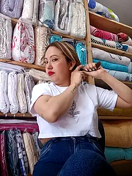 Snapshot of VIOLETA-25_ chatting on September 19, 2025, 3:34 pm VIOLETA-25 online show from September 19, 2025, 3:34 pm