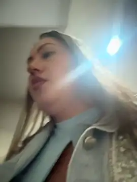 Snapshot of VIOLETA-25_ chatting on December 3, 2025, 2:59 pm VIOLETA-25 online show from December 3, 2025, 2:59 pm