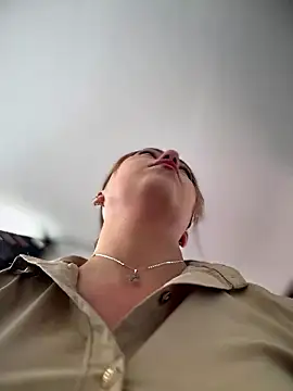 Snapshot of VIOLETA-25_ chatting on January 13, 2026, 2:22 pm VIOLETA-25 online show from January 13, 2026, 2:22 pm