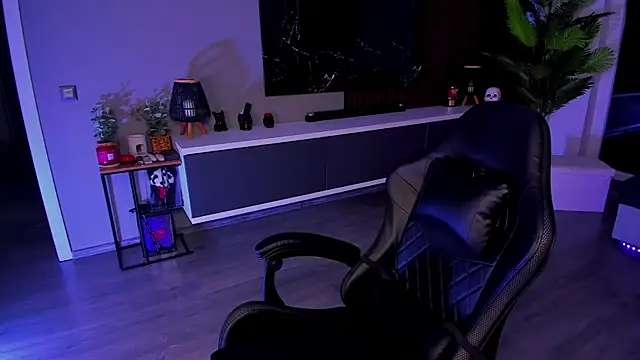 anemarieejolie online show from April 20, 2026, 5:59 pm