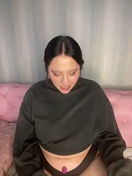 PoliBenett  online show from March 5, 2025, 8:42 pm