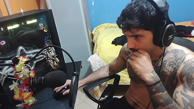 Badboyi1997 online show from October 23, 2025, 2:11 am