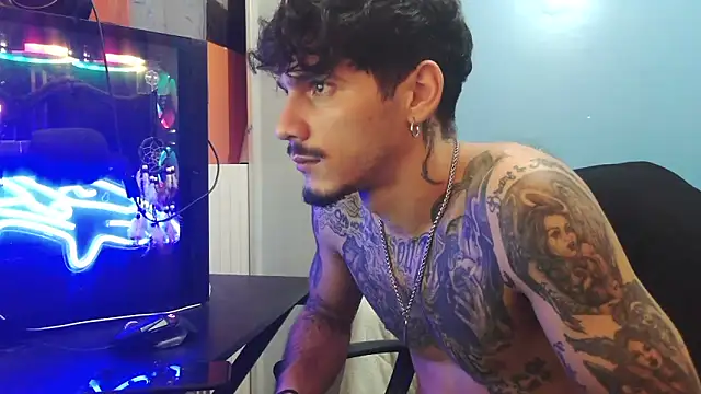 Badboyi1997 online show from March 2, 2026, 11:33 pm