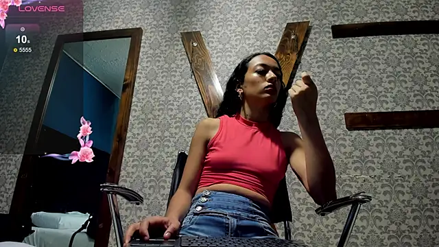 Mia scarlet69 online show from January 15, 2025, 7:01 pm
