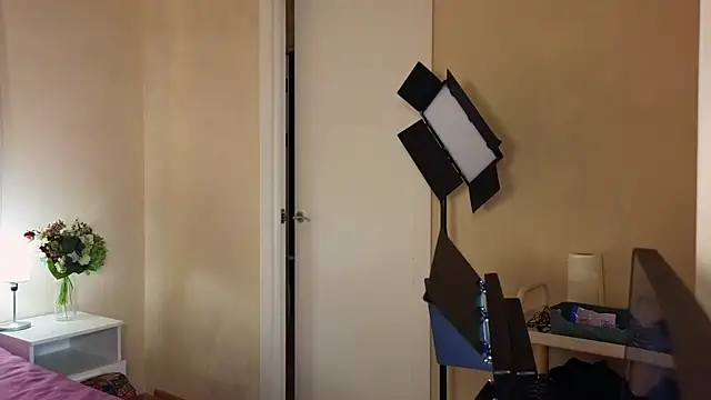 Rita flame online show from January 29, 2025, 8:46 pm