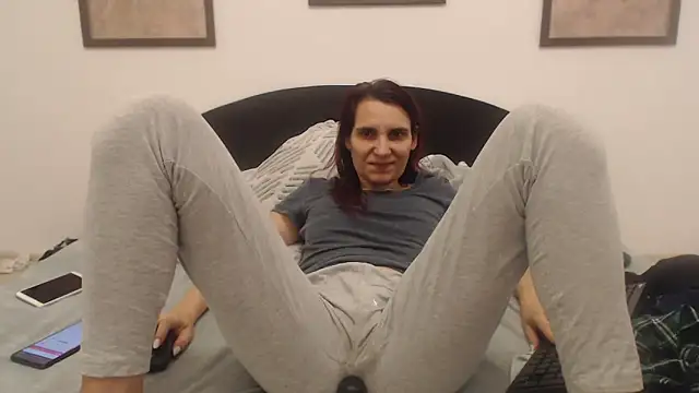 pussywetsquirty online show from February 11, 2026, 6:18 am