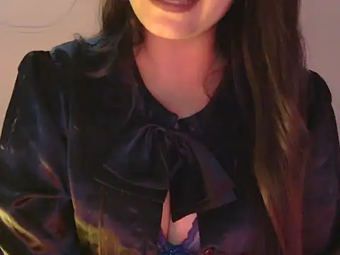 diva-22 online show from November 11, 2025, 3:12 pm