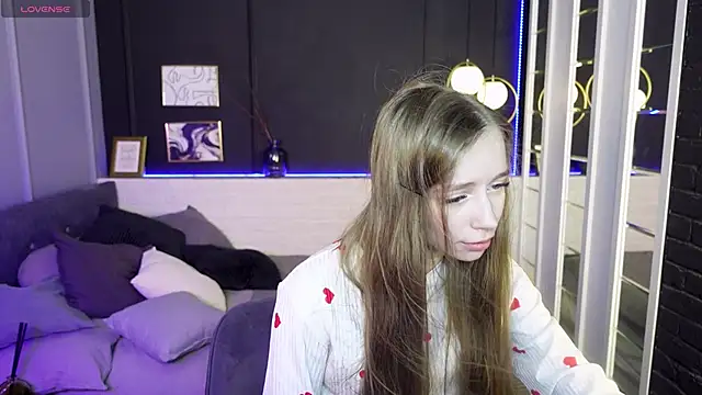 OliviaGentle online show from February 9, 2025, 4:36 am