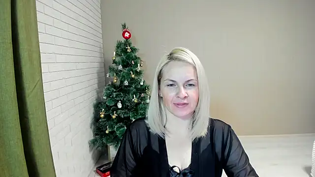 Snapshot of Alicee_Gracee chatting on January 21, 2025, 7:06 pm Alicee Gracee online show from January 21, 2025, 7:06 pm