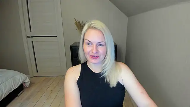 Snapshot of Alicee_Gracee chatting on October 11, 2025, 7:23 pm Alicee Gracee online show from October 11, 2025, 7:23 pm