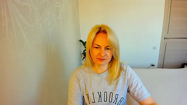 Alicee Gracee online show from March 22, 2026, 10:07 am