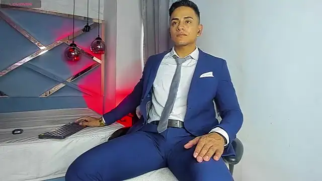 Lucii fer  online show from March 6, 2026, 11:50 am