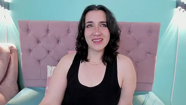 kyoakane online show from December 24, 2024, 4:33 am