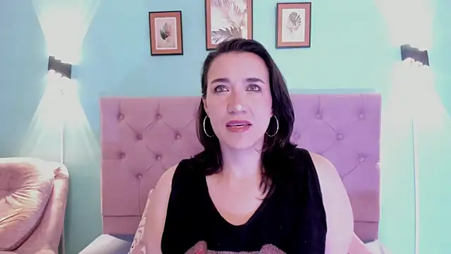 kyoakane online show from January 7, 2025, 3:24 am