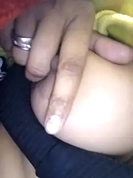 Snapshot of Hinna_love5 chatting on January 15, 2026, 2:10 pm Hinna love5 online show from January 15, 2026, 2:10 pm