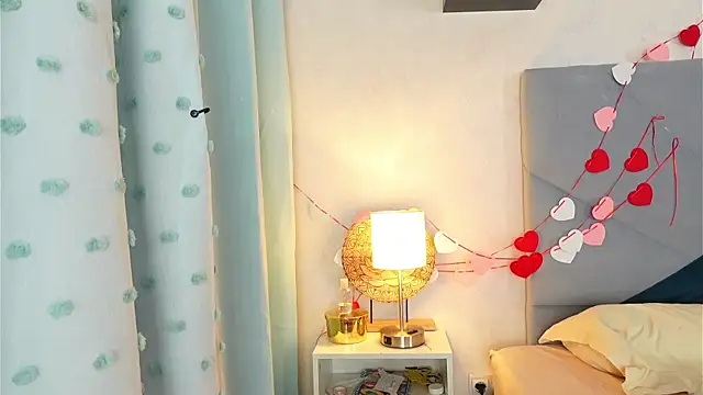 AshiaEkta1 online show from February 18, 2026, 5:14 am