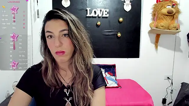 queen-natty online show from December 4, 2024, 1:36 am