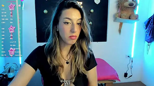 queen-natty online show from December 4, 2024, 4:43 am