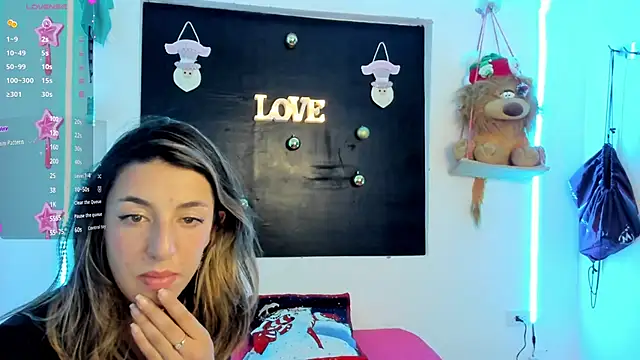 queen-natty online show from December 4, 2024, 7:50 am