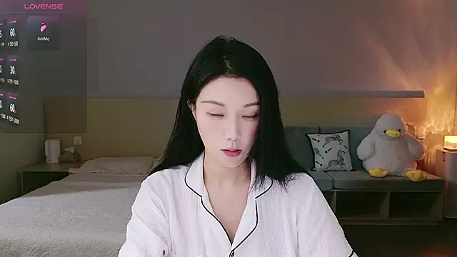 Lucky-baby online show from October 5, 2025, 1:09 pm