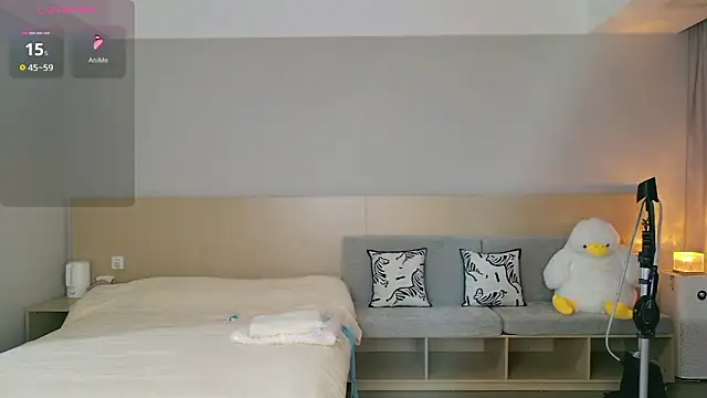 Lucky-baby online show from October 22, 2025, 1:00 pm