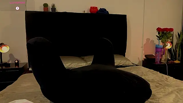 Snapshot of whitesemma chatting on March 5, 2026, 1:23 am whitesemma online show from March 5, 2026, 1:23 am